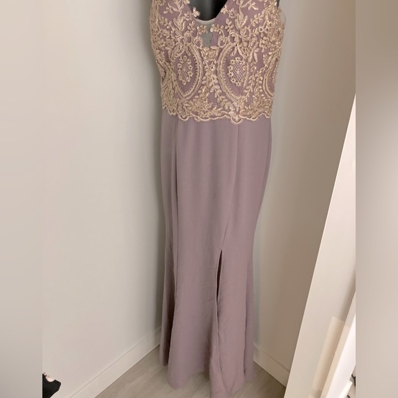 Full length lilac and gold evening gown - Picture 6 of 12